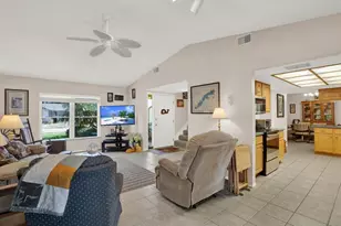 2594 Knoll St E, Palm Harbor, FL 34683 - Photo 13