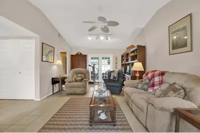 2594 Knoll Street E, Palm Harbor, FL 34683 - Photo 11