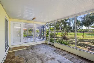 2321 Premier Dr S, Gulfport, FL 33707 - Photo 33