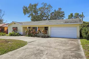 2321 Premier Dr S, Gulfport, FL 33707 - Photo 3