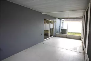 9347 Hidden Water Cir, Riverview, FL 33578 - Photo 11