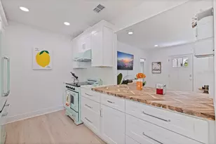 1579 Bayshore Blvd, Dunedin, FL 34698 - Photo 15