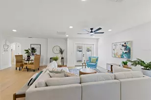 1610 15th St N, Saint Petersburg, FL 33704 - Photo 17