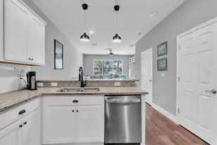 5233 Sylvester Loop, Tampa, FL 33610 - Photo 9