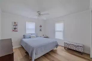 143 E St Annes Cir, Apollo Beach, FL 33572 - Photo 17