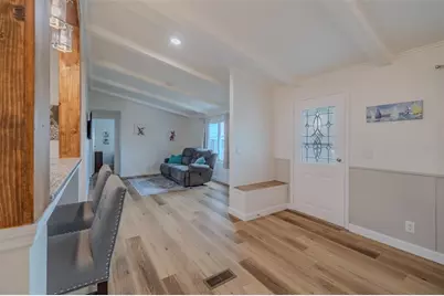 143 E Saint Annes Cir, Apollo Beach, FL 33572 - Photo 5