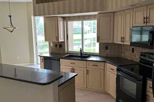 11837 Grand Isles Ln, Fort Myers, FL 33913 - Photo 13