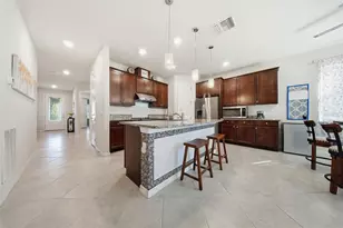 18930 Willowmore Cedar Dr, Lutz, FL 33558 - Photo 11