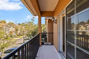 321 Summer Clouds Pl, Brandon, FL 33511 - Photo 11