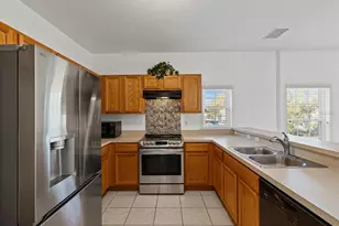 321 Summer Clouds Pl, Brandon, FL 33511 - Photo 13