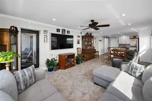 1270 Gulf Blvd, Clearwater Beach, FL 33767 - Photo 17