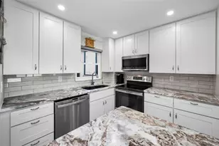 1270 Gulf Blvd, Clearwater Beach, FL 33767 - Photo 25