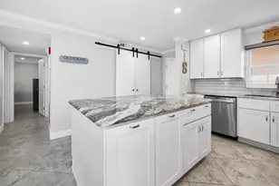 1270 Gulf Blvd, Clearwater Beach, FL 33767 - Photo 29