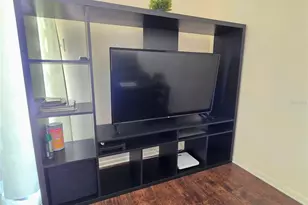 1323 83rd Ave N, Saint Petersburg, FL 33702 - Photo 5