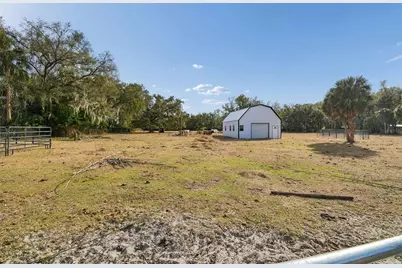 3009 Jim Johnson Road, Plant City, FL 33566 - Photo 57