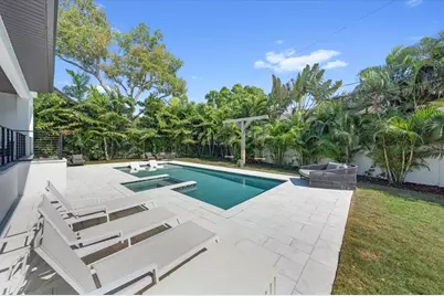 419 Bayview Drive NE, Saint Petersburg, FL 33704 - Photo 61