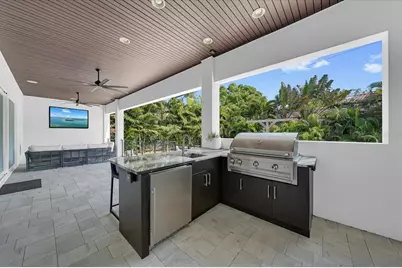 419 Bayview Drive NE, Saint Petersburg, FL 33704 - Photo 59