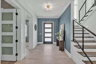 419 Bayview Dr NE, Saint Petersburg, FL 33704 - Photo 5