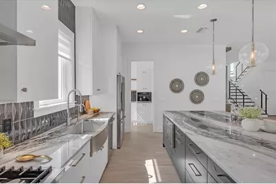 419 Bayview Drive NE, Saint Petersburg, FL 33704 - Photo 21