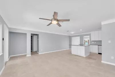9020 Gulf Boulevard, Saint Pete Beach, FL 33706 - Photo 9