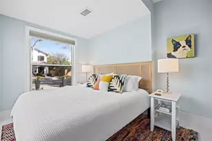 710 32nd Ave N, Saint Petersburg, FL 33704 - Photo 17