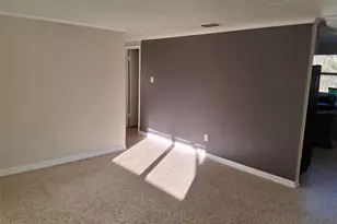 10713 McIntosh Rd, Thonotosassa, FL 33592 - Photo 7