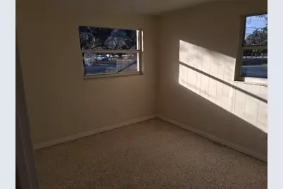 10713 McIntosh Road, Thonotosassa, FL 33592 - Photo 5