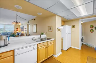 6265 Sun Blvd, Saint Petersburg, FL 33715 - Photo 5