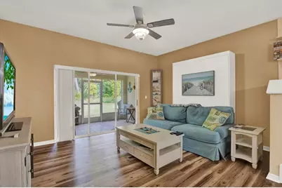 11162 Kapok Grand Circle, Madeira Beach, FL 33708 - Photo 7