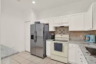 11162 Kapok Grand Cir, Madeira Beach, FL 33708 - Photo 3