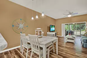 11162 Kapok Grand Cir, Madeira Beach, FL 33708 - Photo 5