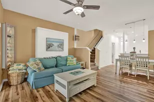 11162 Kapok Grand Cir, Madeira Beach, FL 33708 - Photo 9