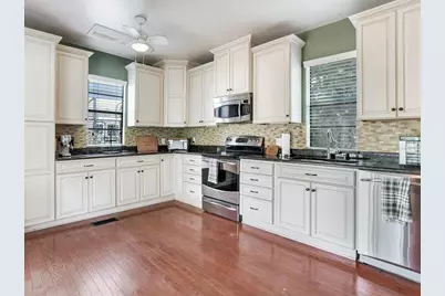 210 N Grosse Avenue, Tarpon Springs, FL 34689 - Photo 5