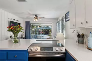 5300 6th St S, Saint Petersburg, FL 33705 - Photo 31