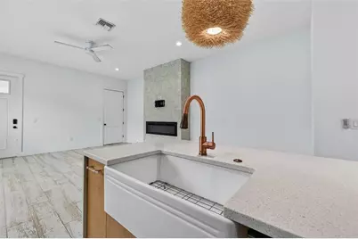 611 24th Avenue N, Saint Petersburg, FL 33704 - Photo 13