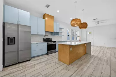 611 24th Avenue N, Saint Petersburg, FL 33704 - Photo 3