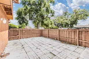 10520 Winrock Pl, Tampa, FL 33624 - Photo 17