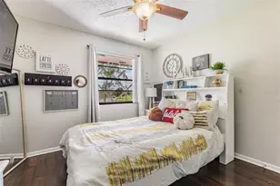 10520 Winrock Pl, Tampa, FL 33624 - Photo 15