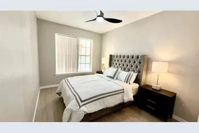 701 Mirror Lake Drive N #121, Saint Petersburg, FL 33701 - Photo 43