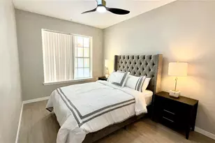 701 Mirror Lake Dr N, Saint Petersburg, FL 33701 - Photo 39