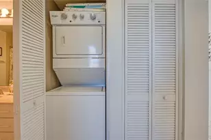 8040 Sailboat Key Blvd S, Saint Pete Beach, FL 33707 - Photo 33