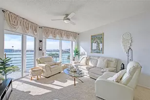 8040 Sailboat Key Blvd S, Saint Pete Beach, FL 33707 - Photo 7