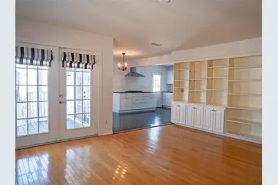 325 17th Avenue NE, Saint Petersburg, FL 33704 - Photo 11