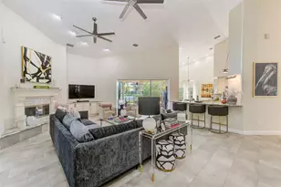 7462 Watersilk Dr N, Pinellas Park, FL 33782 - Photo 15