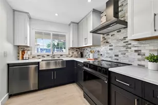 16611 Gulf Blvd, North Redington Beach, FL 33708 - Photo 11