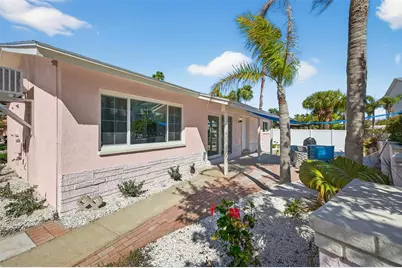 16611 Gulf Boulevard, North Redington Beach, FL 33708 - Photo 5