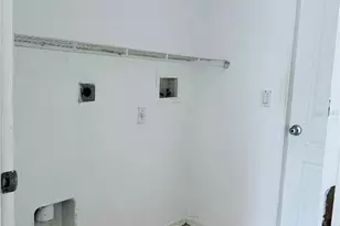 4913 Beauty St, Lehigh Acres, FL 33971 - Photo 17