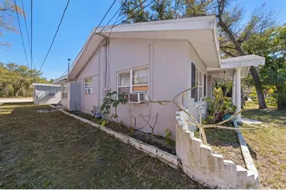 370 3rd Street NW, Largo, FL 33770 - Photo 11