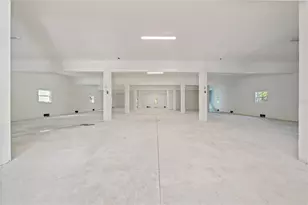 1033 Hammock Cir, Tarpon Springs, FL 34688 - Photo 29