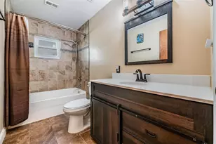 7210 57th Ave N, Saint Petersburg, FL 33709 - Photo 17